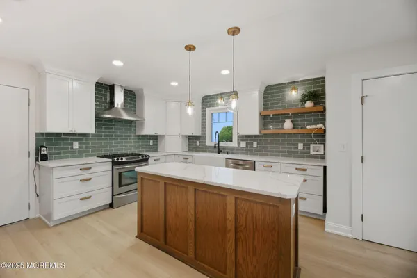 Property Slideshow image 3 of 29 | 24 bugle ct, Toms River, NJ, 08757