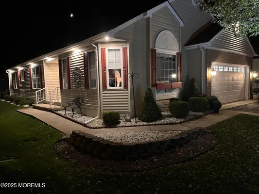 Property Slideshow image 2 of 33 | 41 winterton dr, Toms River, NJ, 08757