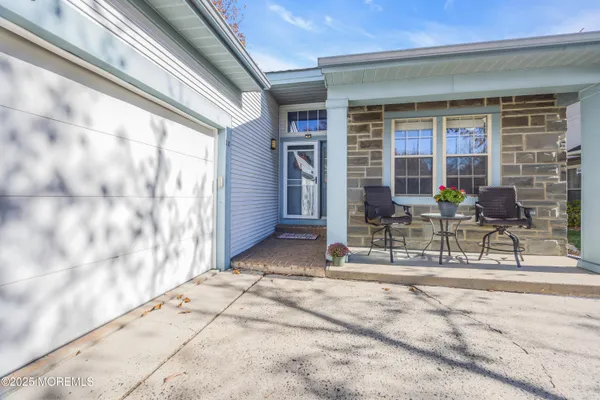 Property Slideshow image 2 of 50 | 12 thatcher ct, Jackson, NJ, 08527