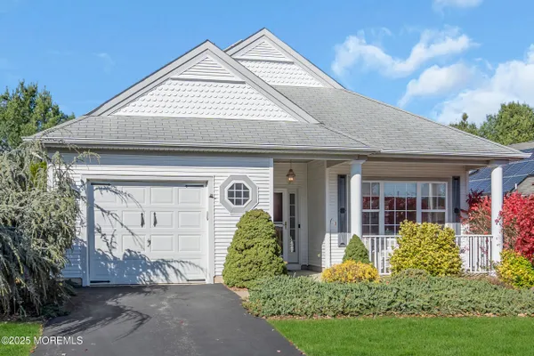 Property Slideshow image 2 of 42 | 31 florence dr, Manchester, NJ, 08759