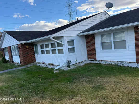 Property Slideshow image 3 of 10 | 346b dorchester dr, Lakewood, NJ, 08701