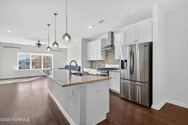 Property Slideshow image 3 of 38 | 67 grabowski dr # 321, Parlin, NJ, 08859