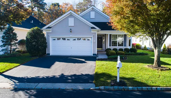 Property Slideshow image 2 of 35 | 70 cromwell ln, Jackson, NJ, 08527