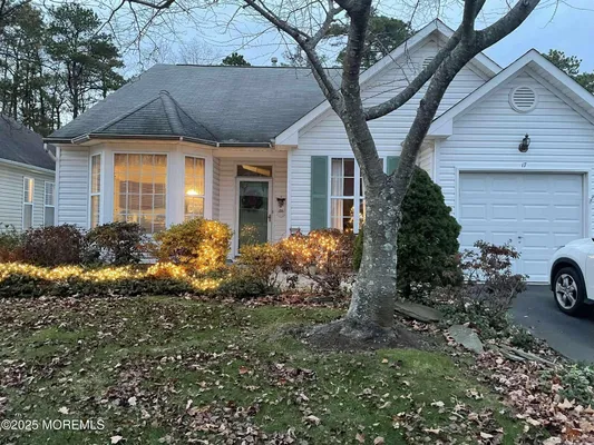 Property Slideshow image 3 of 52 | 17 cedar village blvd, Brick, NJ, 08724