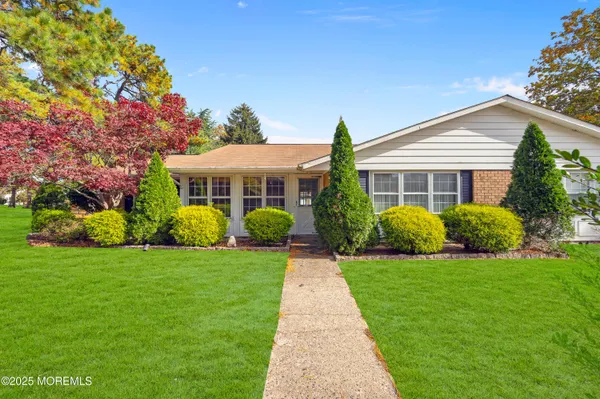 Property Slideshow image 2 of 27 | 19a edinburgh ln, Manchester, NJ, 08759