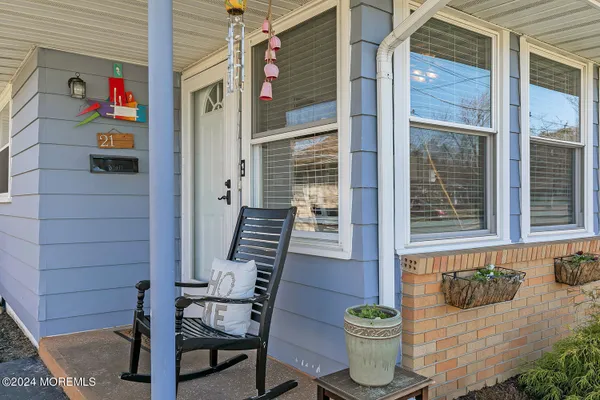 Property Slideshow image 2 of 20 | 21 palisades dr, Toms River, NJ, 08753