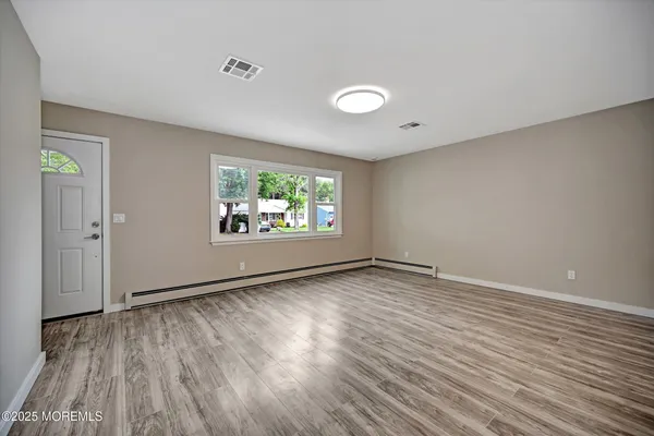 Property Slideshow image 3 of 24 | 48 sheepshead dr, Toms River, NJ, 08757