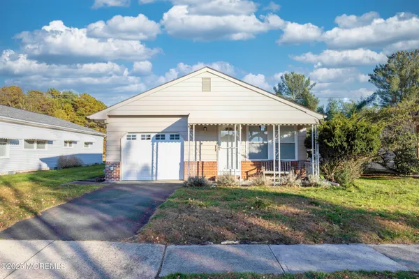 Property Slideshow image 2 of 21 | 91 cabrillo blvd, Berkeley, NJ, 08757