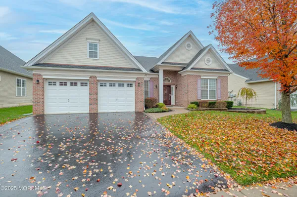 Property Slideshow image 3 of 41 | 19 masters dr, Monroe, NJ, 08831