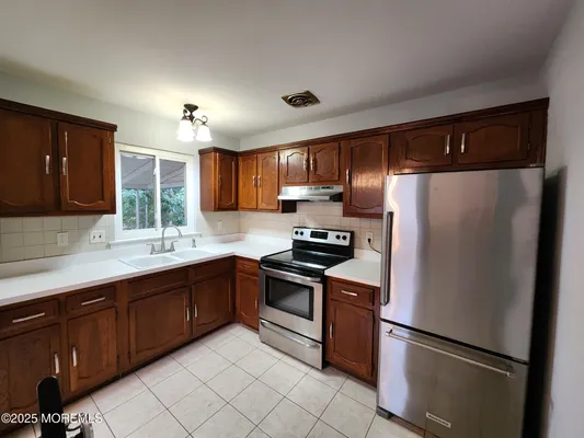Property Slideshow image 2 of 13 | 18 hudson pkwy, Whiting, NJ, 08759