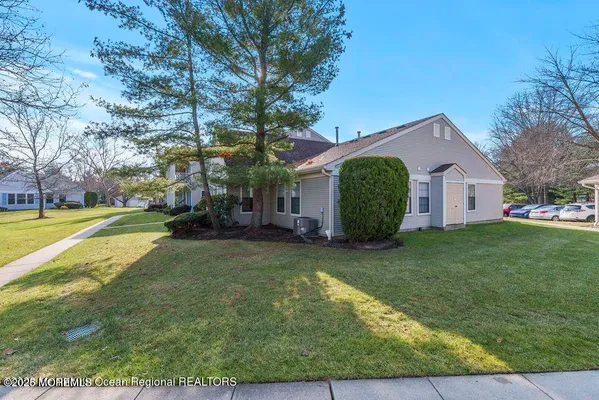 Property Slideshow image 3 of 28 | 237 wycoff way w, East Brunswick, NJ, 08816