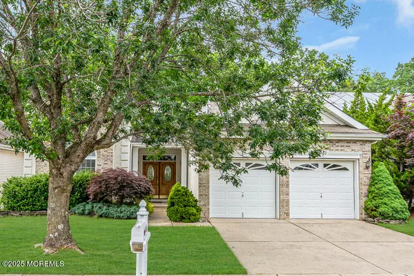 Property Slideshow image 2 of 45 | 33 pine valley rd, Jackson, NJ, 08527