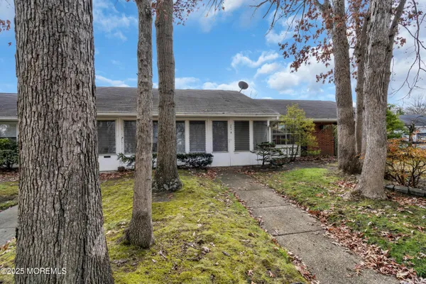 Property Slideshow image 2 of 22 | 243d jefferson ct, Lakewood, NJ, 08701