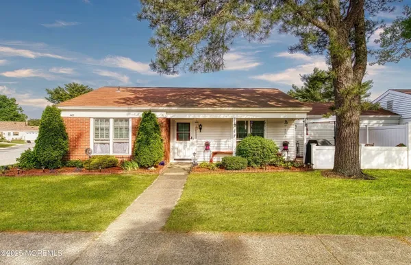 Property Slideshow image 2 of 32 | 467a chelsea ct, Manchester, NJ, 08759