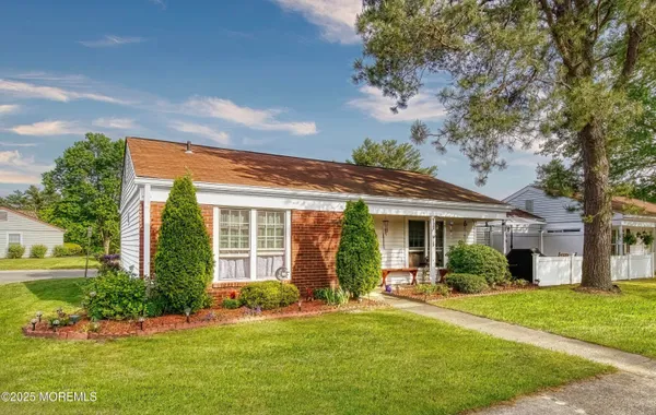 Property Slideshow image 3 of 32 | 467a chelsea ct, Manchester, NJ, 08759