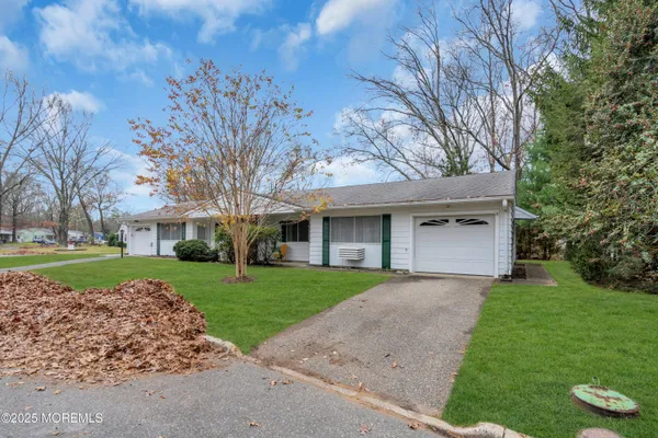 Property Slideshow image 2 of 23 | 4 maryland ave a, Whiting, NJ, 08759