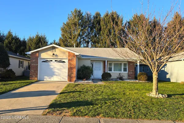 Property Slideshow image 2 of 33 | 91 lauren ln, Brick, NJ, 08723