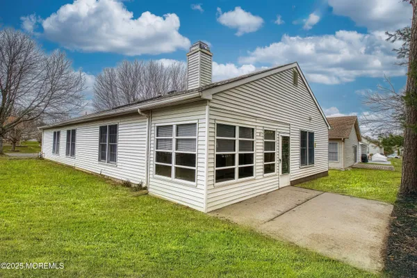 Property Slideshow image 3 of 36 | 1493 forelle ln, Toms River, NJ, 08755