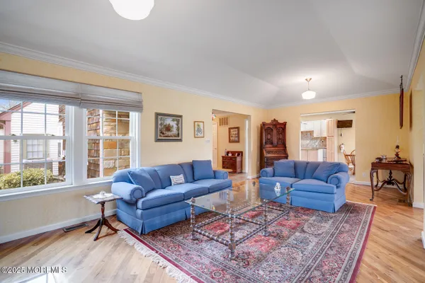 Property Slideshow image 3 of 33 | 11 bedfordshire dr, Monroe, NJ, 08831