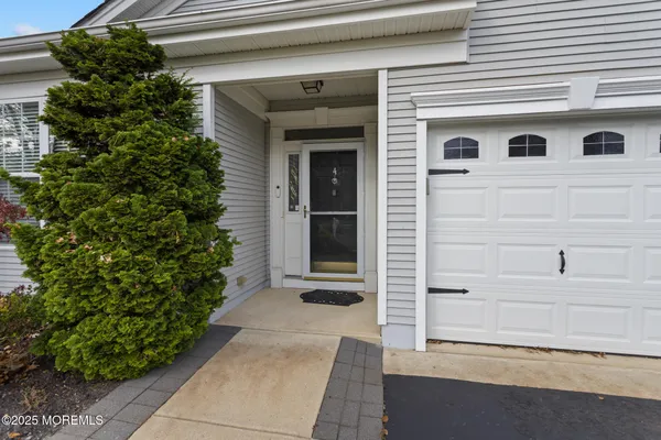 Property Slideshow image 3 of 28 | 4 portchester dr, Jackson, NJ, 08527