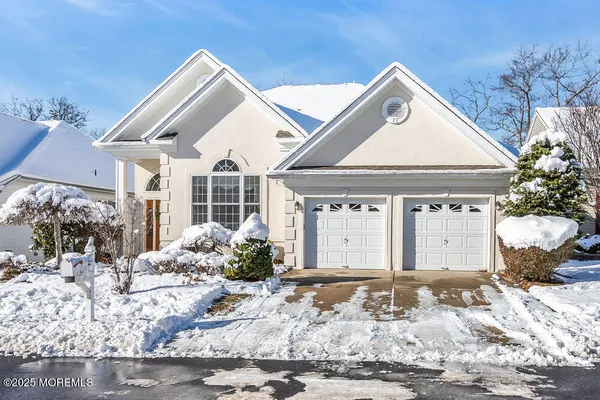 Property Slideshow image 3 of 43 | 22 bay hill rd, Jackson, NJ, 08527