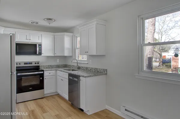 Property Slideshow image 3 of 11 | 57 yorktowne pkwy a, Whiting, NJ, 08759