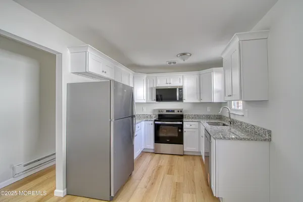 Property Slideshow image 2 of 11 | 57 yorktowne pkwy a, Whiting, NJ, 08759