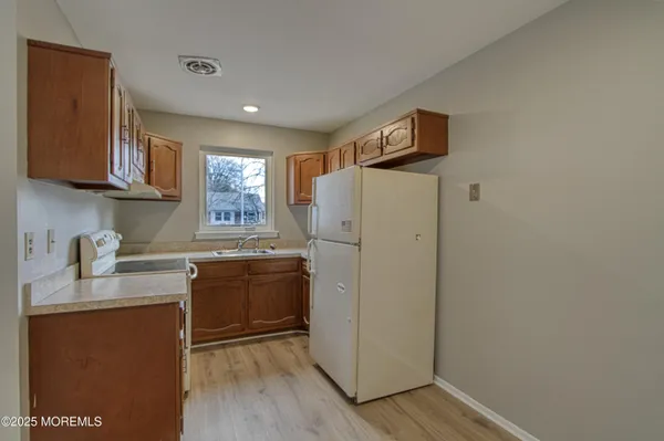 Property Slideshow image 2 of 14 | 146 hudson pkwy b, Whiting, NJ, 08759