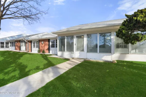 Property Slideshow image 2 of 18 | 1255 hamilton ct c, Lakewood, NJ, 08701