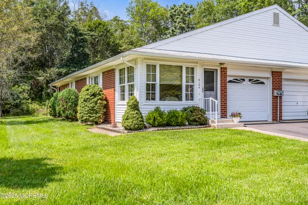 Property Slideshow image 2 of 33 | 614 willow ln a, Whiting, NJ, 08759