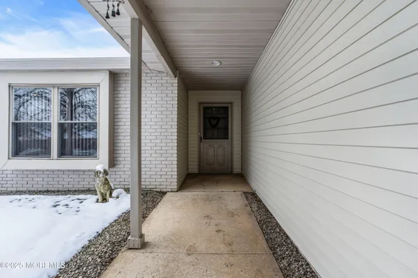 Property Slideshow image 2 of 20 | 5 oriel way, Marlboro, NJ, 07746