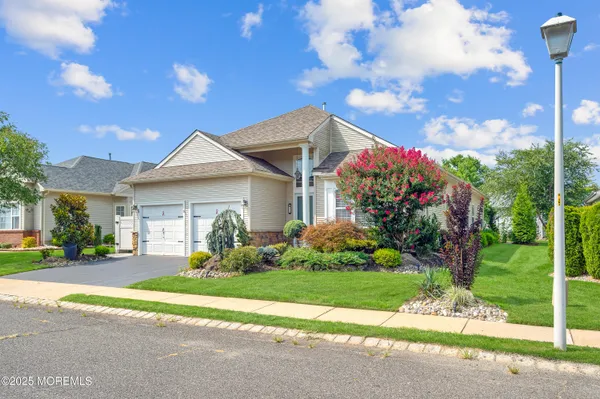 Property Slideshow image 3 of 52 | 44 verona dr, Manchester, NJ, 08759