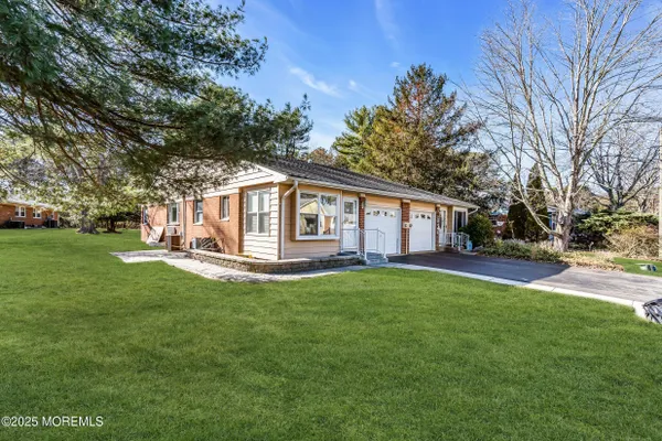 Property Slideshow image 2 of 16 | 114a hudson pkwy, Whiting, NJ, 08759