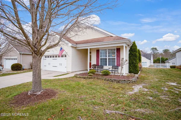 Property Slideshow image 2 of 25 | 5 daisy ln, Little Egg Harbor, NJ, 08087