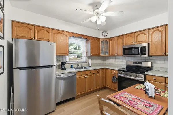 Property Slideshow image 2 of 26 | 1111 waterberry ct, Toms River, NJ, 08757