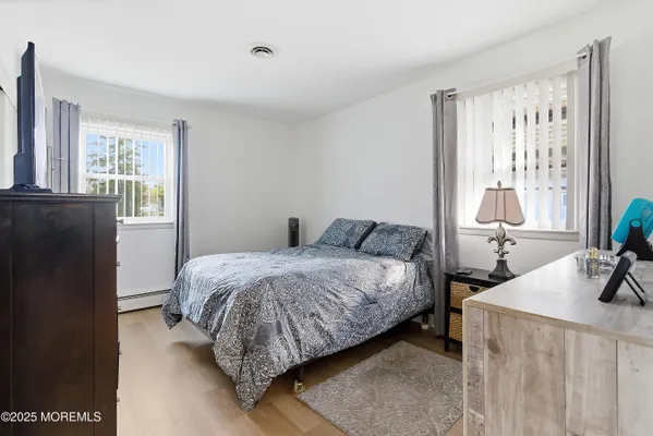 Property Slideshow image 3 of 26 | 1111 waterberry ct, Toms River, NJ, 08757