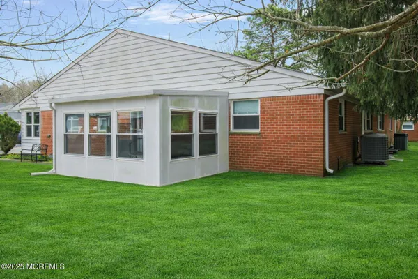 Property Slideshow image 3 of 23 | 988b constitution blvd, Whiting, NJ, 08759