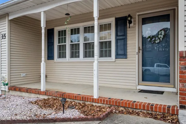 Property Slideshow image 3 of 33 | 15 brookfield ct, Toms River, NJ, 08757