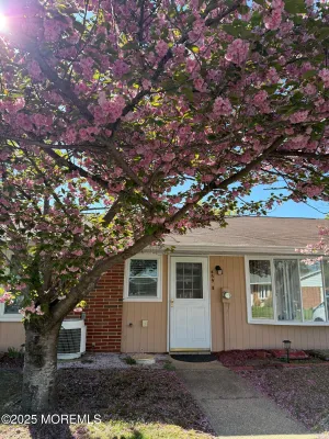 Property Slideshow image 2 of 3 | 459b portsmouth dr b, Lakewood, NJ, 08701