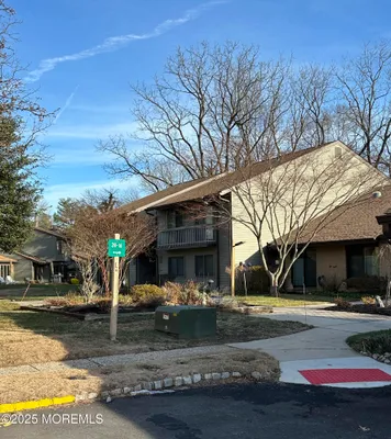 Property Slideshow image 2 of 48 | 20 danbury ct, Red Bank, NJ, 07701