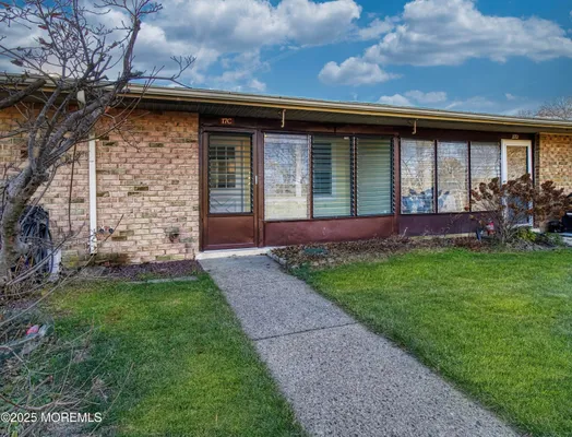 Property Slideshow image 3 of 29 | 17c sterling st, Manchester, NJ, 08759