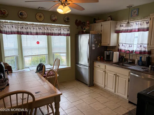 Property Slideshow image 3 of 14 | 224 danbury dr, Little Egg Harbor Twp, NJ, 08087