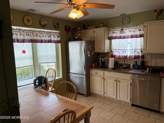 Property Slideshow image 2 of 14 | 224 danbury dr, Little Egg Harbor Twp, NJ, 08087