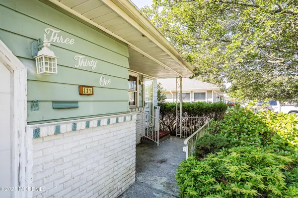 Property Slideshow image 2 of 41 | 331 saint thomas dr, Toms River, NJ, 08757