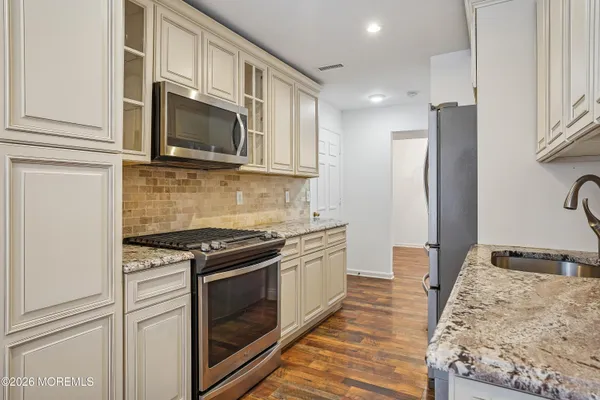 Property Slideshow image 3 of 39 | 392 bayberry ct, Englishtown, NJ, 07726