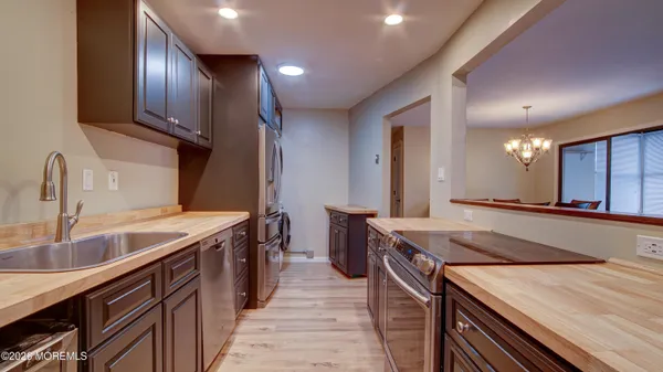 Property Slideshow image 3 of 17 | 167 amberly dr c, Manalapan, NJ, 07726