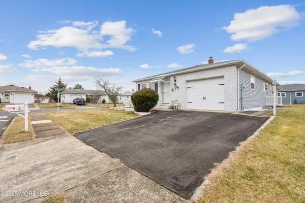 Property Slideshow image 3 of 24 | 2 hyannis st, Toms River, NJ, 08757