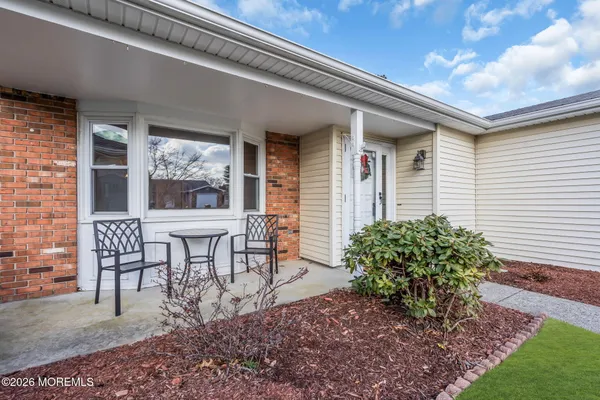 Property Slideshow image 3 of 37 | 14 thames pl, Brick, NJ, 08723