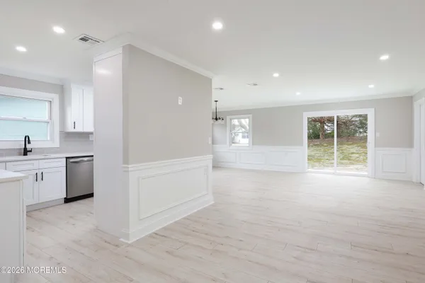 Property Slideshow image 3 of 31 | 40 patmore rd, Brick, NJ, 08724