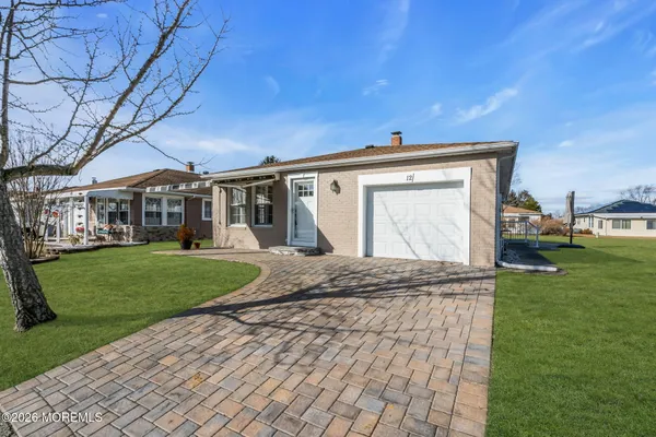 Property Slideshow image 3 of 30 | 12 nelson ct, Toms River, NJ, 08757